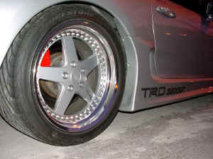 wheel.jpg (48690 bytes)