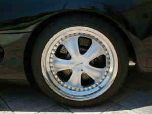 AME& CROSSED DRILLED ROTORS.jpg (60355 bytes)