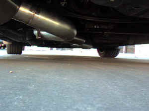 exhaust_u.jpg (59552 bytes)